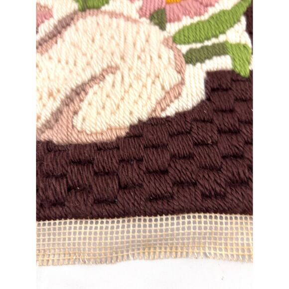 Needlepoint Bunny Portrait Flowers Rabbit Bernat 1970s Unframed 14"x17.5" - Picture 8 of 9